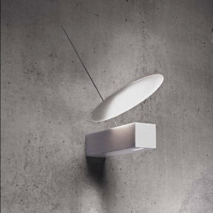 Light Au Lait designer wall lamp | Ingo Maurer